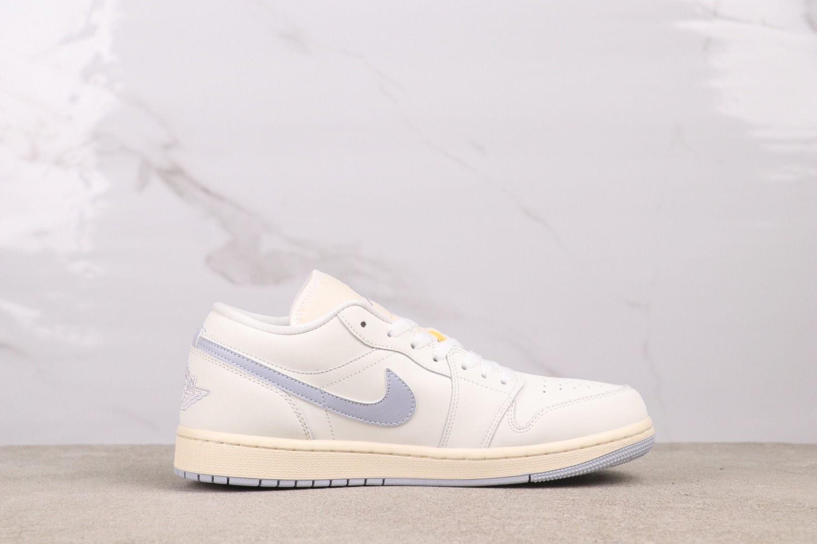 20251115/Nike_251115-1